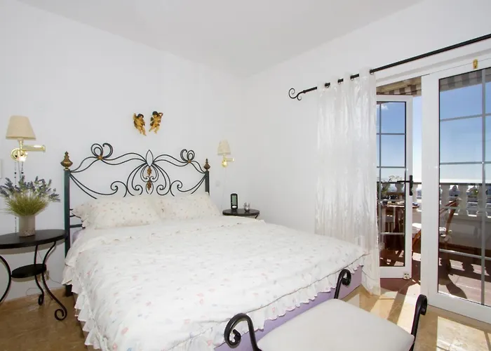 Apartamento Colina Del Sol 2017